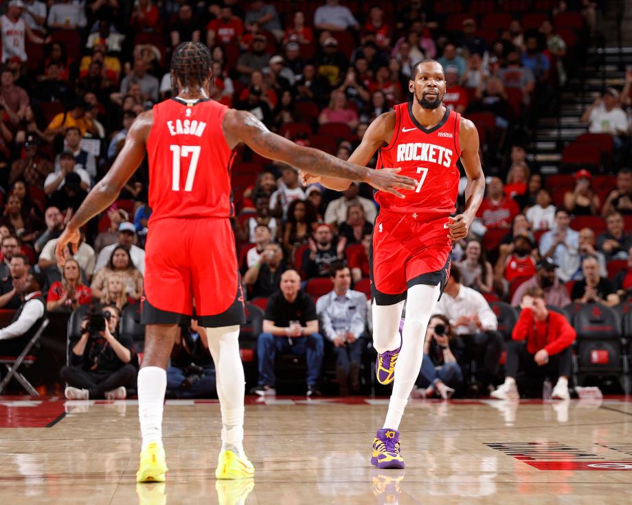 [图]杜兰特26分莱昂纳德24分 火箭102-95胜快船